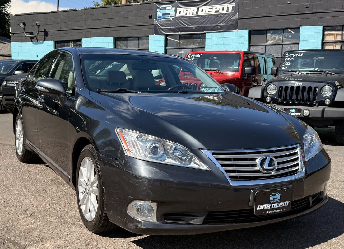 Used 2011 Lexus ES 350 w/ Preferred Accessory Package FWD image 1