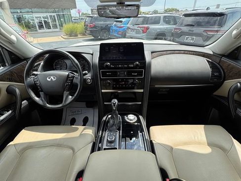 Used 2022 INFINITI QX80 Premium Select w/ All-Season Package AWD/4WD image 19