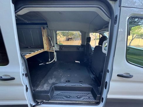 Used 2023 Ford Transit 250 Medium Roof AWD image 17