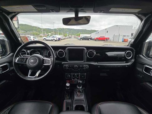 Used 2020 Jeep Wrangler Unlimited Rubicon w/ Uconnect 4C Nav & Sound Group AWD/4WD image 15