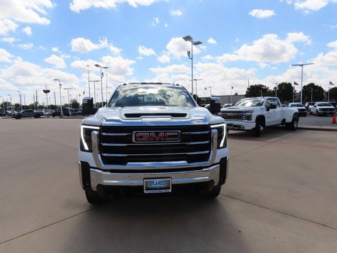 Used 2025 GMC Sierra 2500 SLT w/ SLT Convenience Package image 5