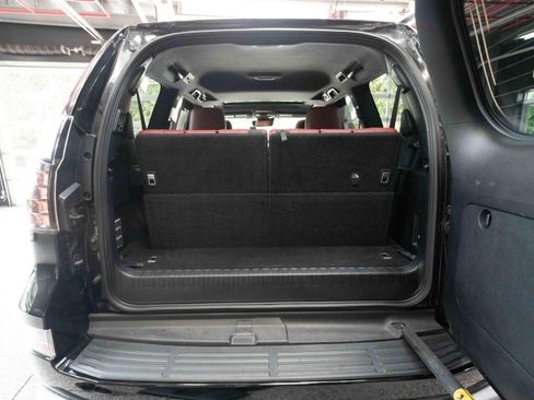 Used 2023 Lexus GX 460 Luxury w/ Sport Design Package AWD/4WD image 28