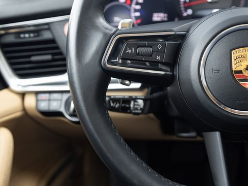 Certified 2023 Porsche Panamera 4 Platinum Edition image 15