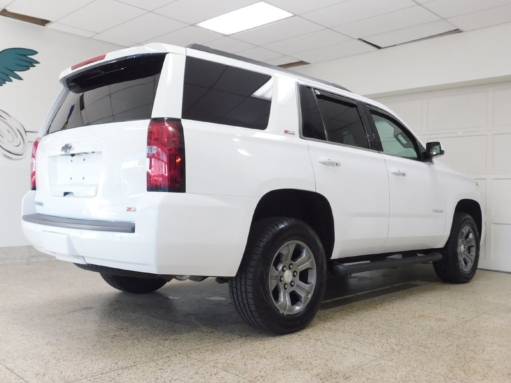 Used 2017 Chevrolet Tahoe LT w/ Luxury Package AWD/4WD image 4