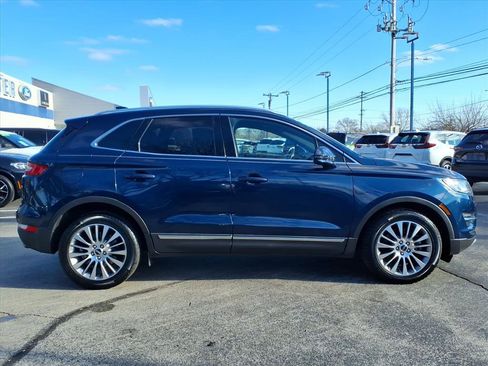 Used 2017 Lincoln MKC Reserve image 1