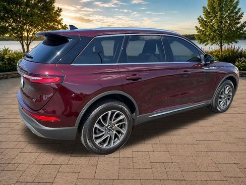 Used 2020 Lincoln Corsair AWD w/ Equipment Group 101A image 8