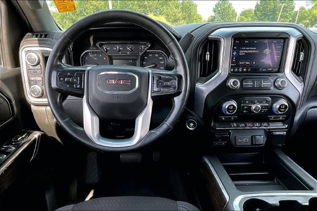 Used 2020 GMC Sierra 2500 SLE w/ SLE Value Package; AWD/4WD image 9
