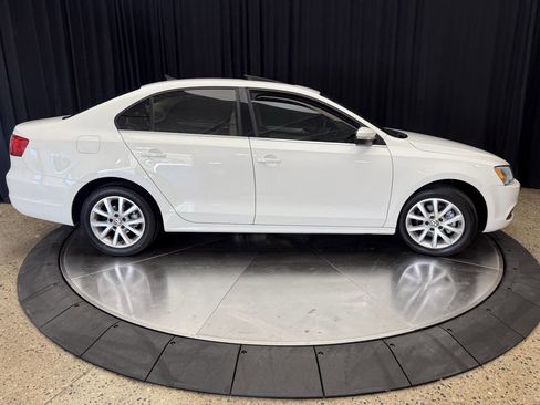 Used 2013 Volkswagen Jetta SE FWD image 10