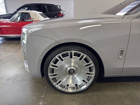 Used 2022 Rolls-Royce Ghost w/ Ghost Package AWD/4WD image 6
