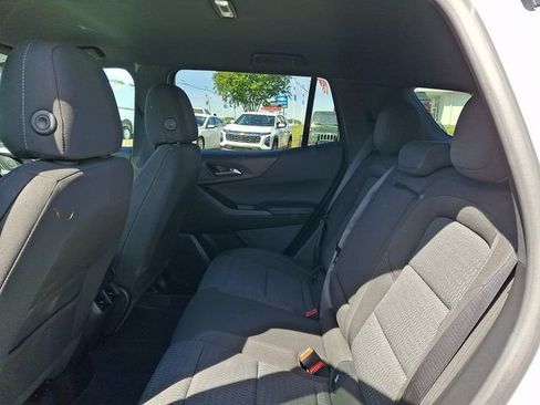 Used 2026 Chevrolet Equinox LT FWD image 10