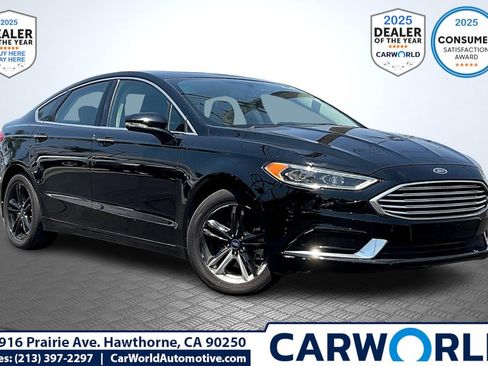 Used 2018 Ford Fusion SE w/ Fusion SE Technology Package FWD image 1