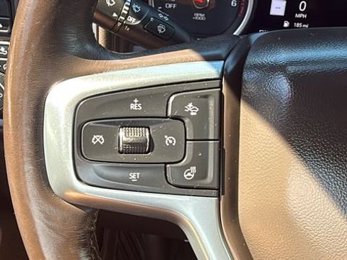 Used 2022 Chevrolet Silverado 1500 LTZ w/ Technology Package AWD/4WD image 17
