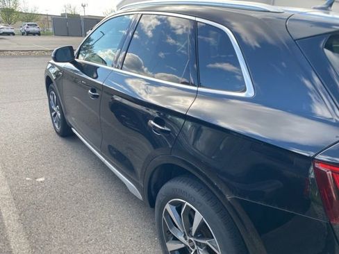 Used 2024 Audi Q5 2.0T Premium w/ Convenience Package image 11