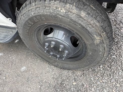 Used 2012 Ford E-450 and Econoline 450 Super Duty RWD image 16