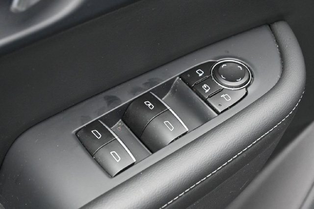 Used 2026 Buick Enclave Sport Touring AWD/4WD image 14