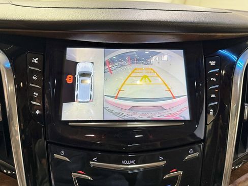 Used 2016 Cadillac Escalade ESV Premium image 21