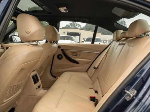Used 2016 BMW 340i Sedan RWD image 8