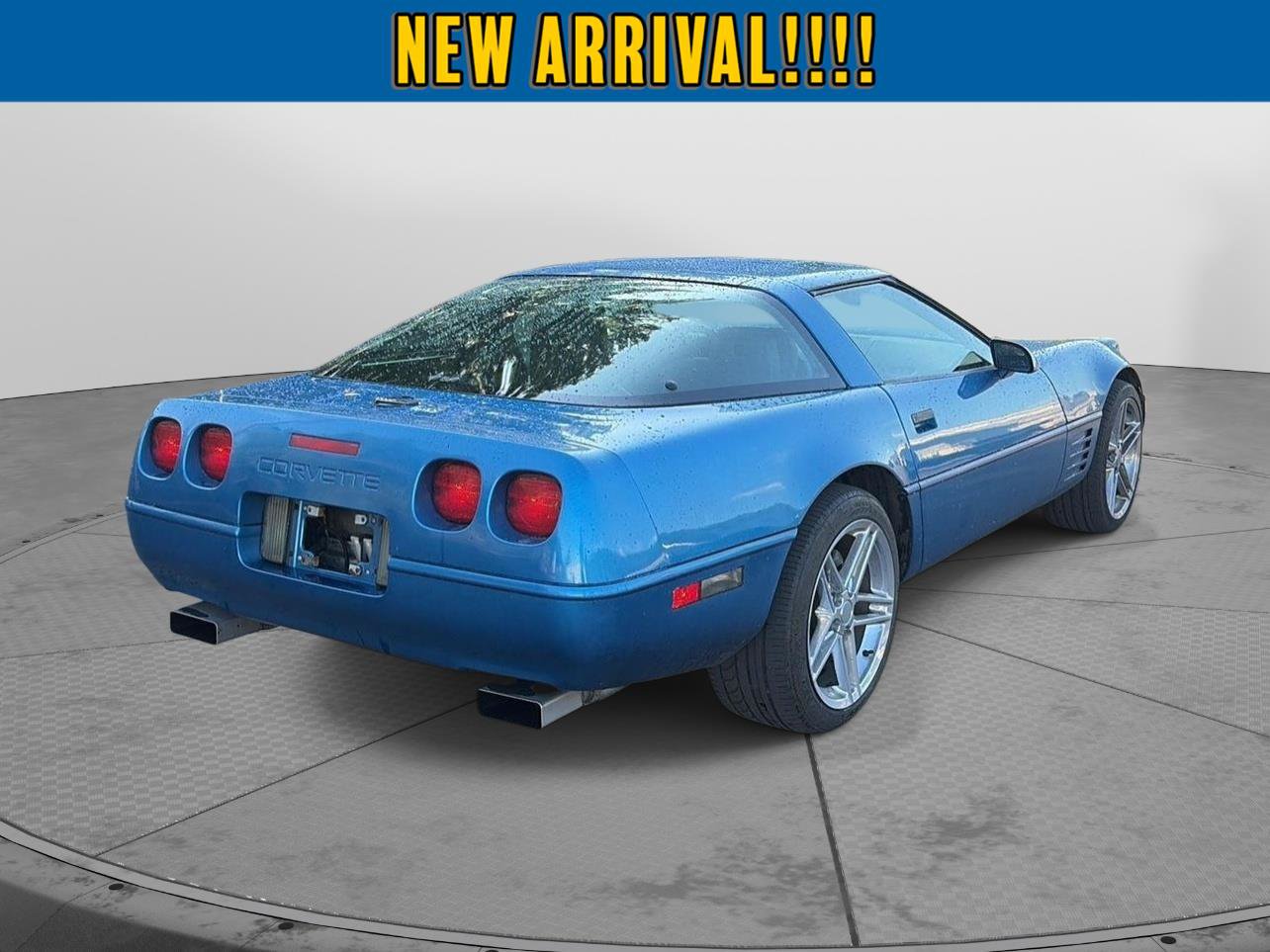 Used 1992 Chevrolet Corvette Coupe RWD image 7