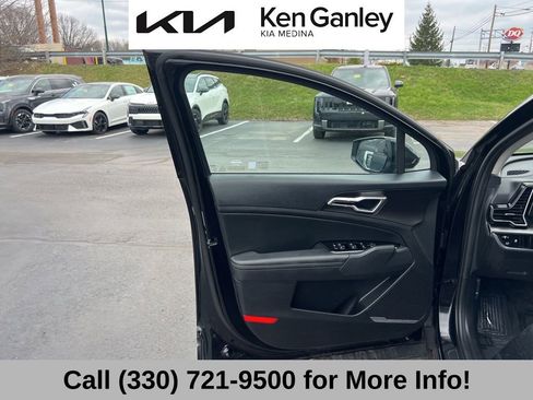 Certified 2025 Kia Sportage EX w/ Premium Package image 26