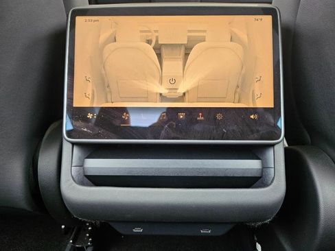 Used 2024 Tesla Model 3 Standard Range RWD image 60