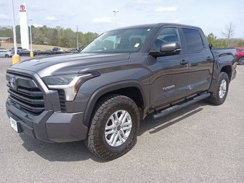 Used 2024 Toyota Tundra SR5 w/ SR5 Convenience Package image 9