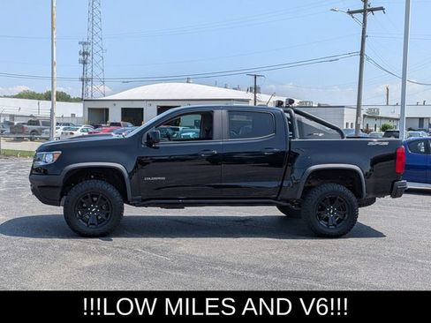 Used 2019 Chevrolet Colorado ZR2 w/ ZR2 Midnight Special Edition AWD/4WD image 5