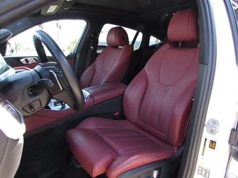 Used 2022 BMW X6 xDrive40i w/ Premium Package AWD/4WD image 11