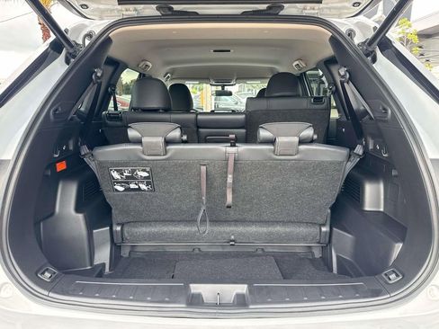 Used 2024 Mitsubishi Outlander 4WD Plug-In Hybrid image 7