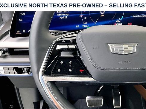 Used 2026 Cadillac Vistiq Premium Luxury w/ LPO, Floor Liner Package AWD/4WD image 27