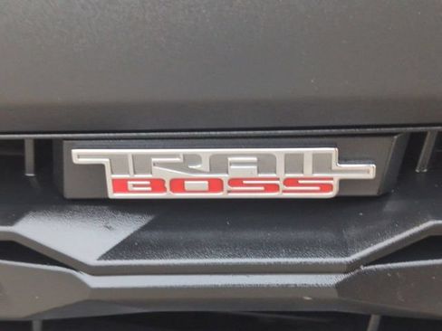 Used 2024 Chevrolet Colorado Trail Boss AWD/4WD image 30