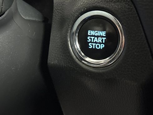 Used 2021 Toyota RAV4 XLE image 24