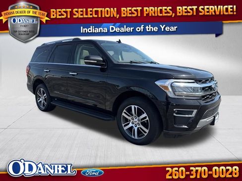 Used 2024 Ford Expedition Limited AWD/4WD image 1