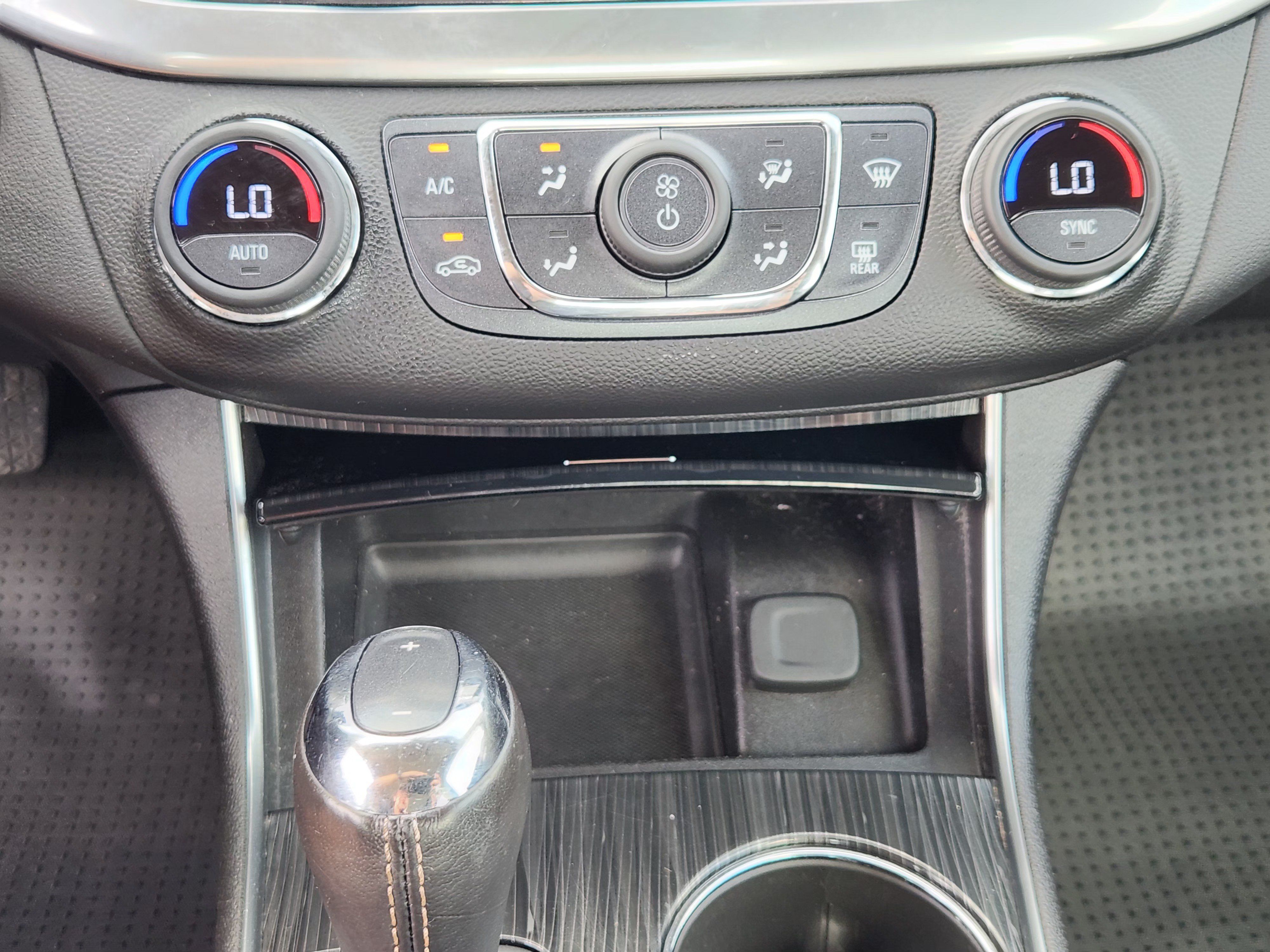 Used 2019 Chevrolet Impala LT w/ LT Leather Package FWD image 19
