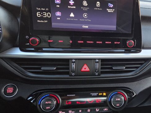 Used 2024 Kia Forte GT-Line image 19