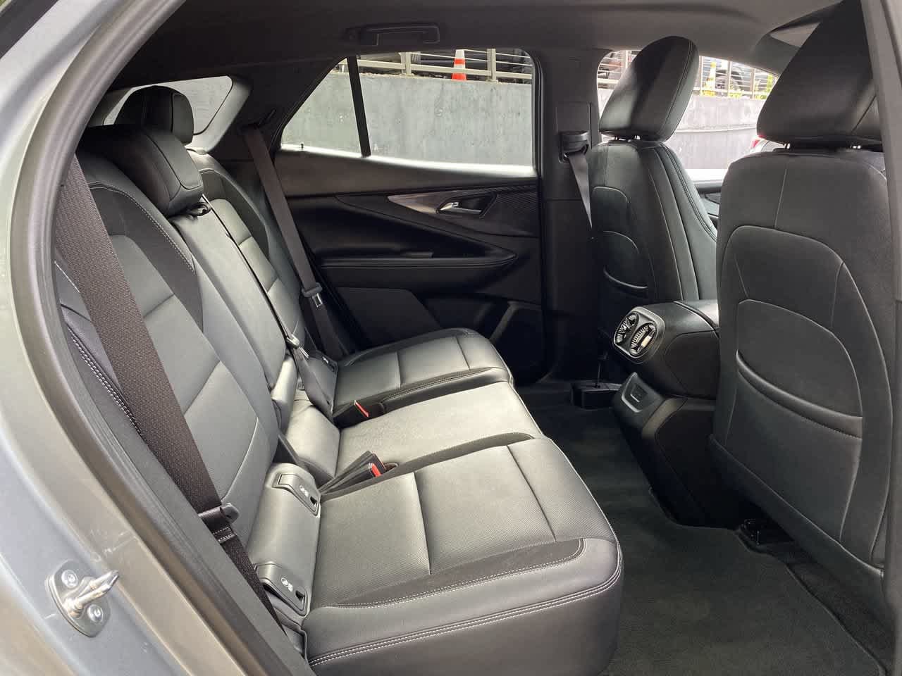 Used 2024 Chevrolet Blazer EV LT AWD/4WD image 18