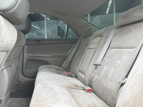Used 2004 Toyota Camry LE FWD image 23
