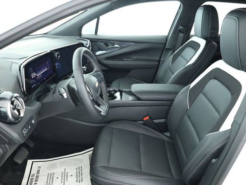 Used 2024 Chevrolet Blazer EV LT image 19