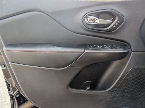 Certified 2022 Jeep Cherokee Trailhawk w/ Sun, Sound & Nav Group image 10