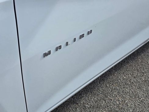 Used 2024 Chevrolet Malibu LT FWD image 12