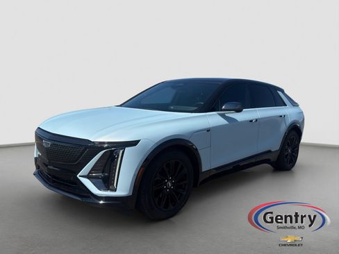 Used 2024 Cadillac Lyriq Sport w/ Nappa Leather Package AWD/4WD image 1