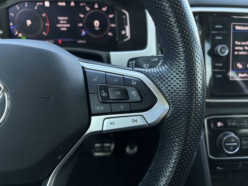 Used 2023 Volkswagen Atlas SEL Premium image 17