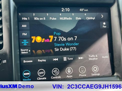 Used 2018 Chrysler 300 Limited image 23