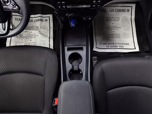 Used 2022 Toyota Prius LE image 22