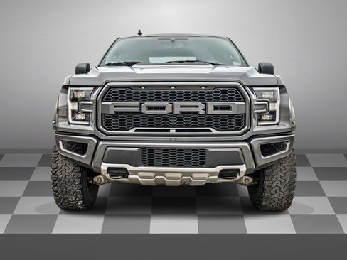 Used 2020 Ford F150 Raptor image 2