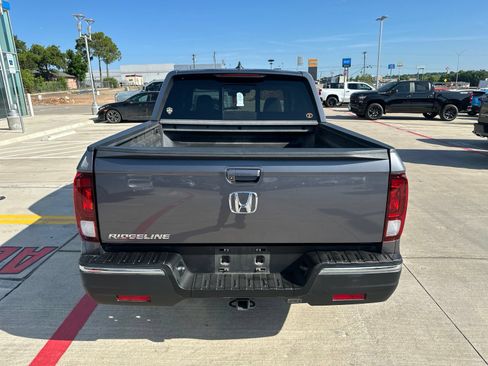 Used 2020 Honda Ridgeline RTL image 6