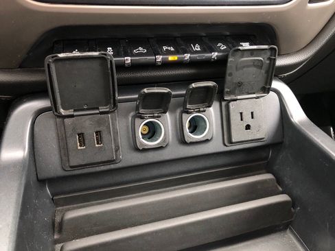 Used 2016 GMC Sierra 2500 Denali image 33