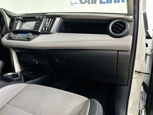 Used 2017 Toyota RAV4 XLE FWD image 33