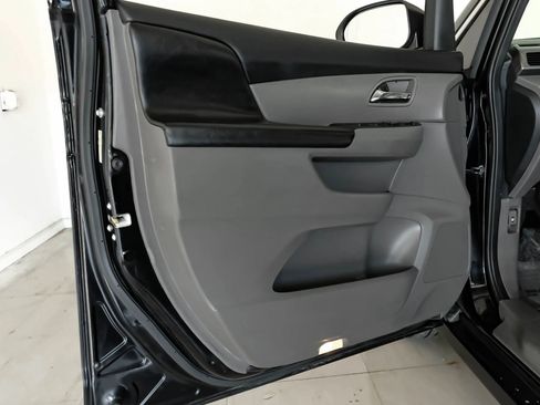Used 2016 Honda Odyssey EX-L image 38