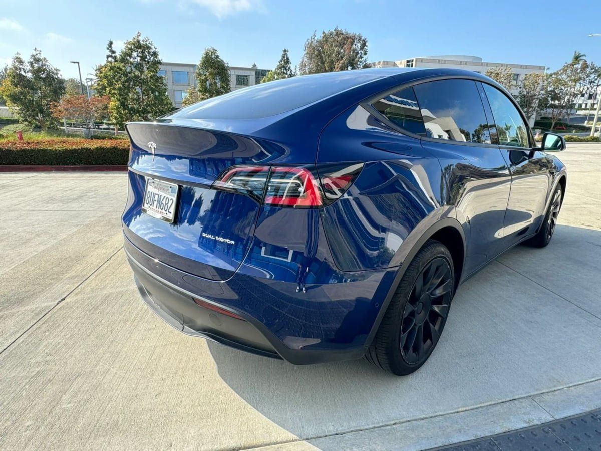 Used 2023 Tesla Model Y Long Range AWD/4WD image 11