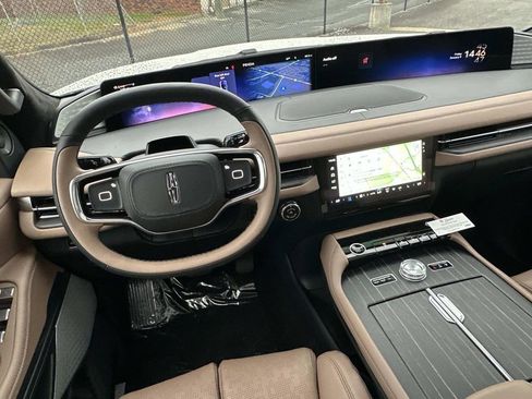 New 2026 Lincoln Navigator Black Label image 32